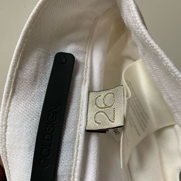 GOLDSIGN JEANS - Picture 8 of 11